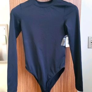 GOOD AMERICAN "The Crewneck Body" 2